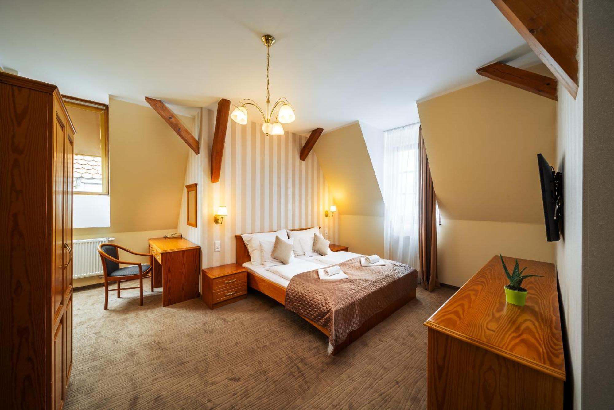 Hotel U Leva Левоча Экстерьер фото