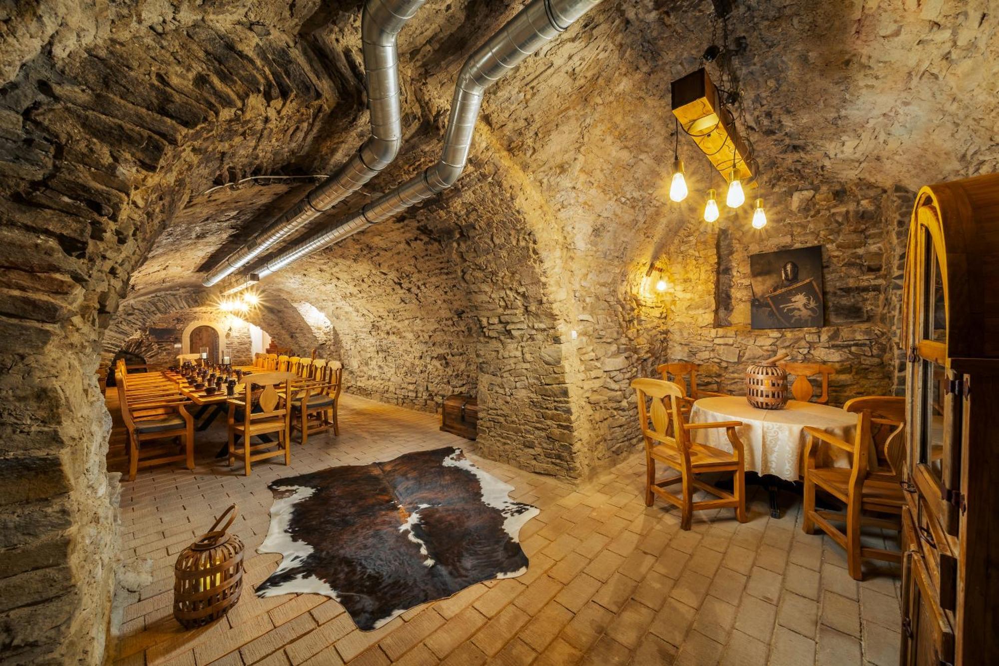Hotel U Leva Левоча Экстерьер фото